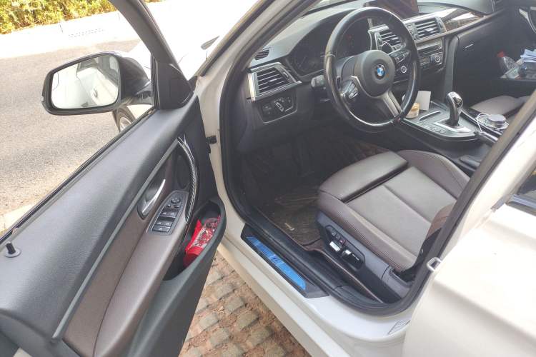 Used BMW 3 Series 2018 320Li Leading Model M Sport Package
