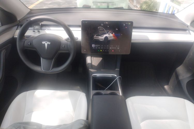 Used Tesla Model Y 2023 Long-Range All-Wheel-Drive Version