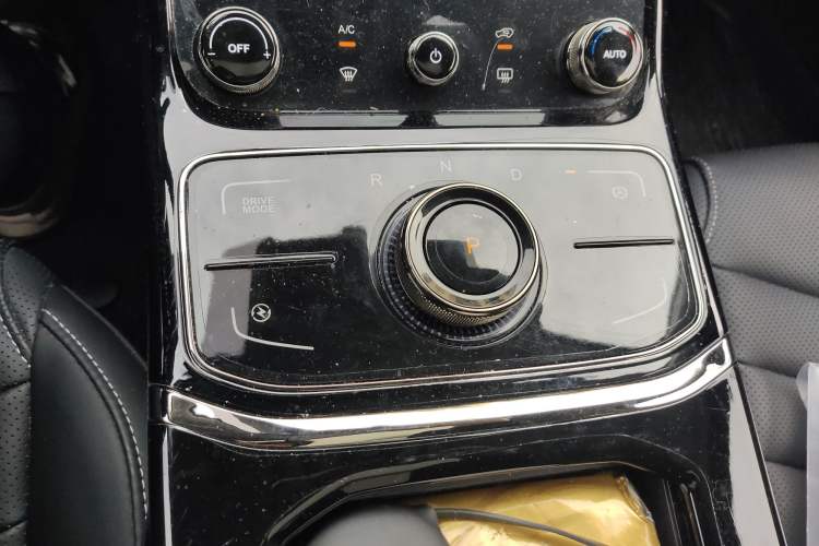 Used NETA U 2022 Changan CS55 Pro Tri-Cell Lithium Gear Lever