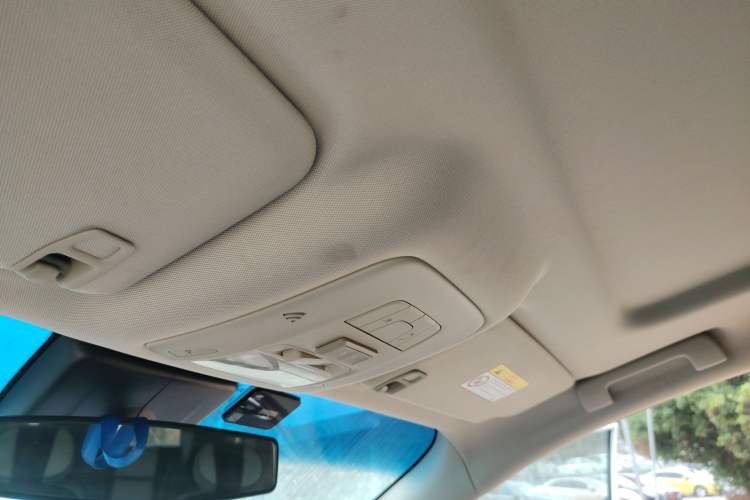 Used Buick GL8 2018 28T Comfort Model China VI Standard