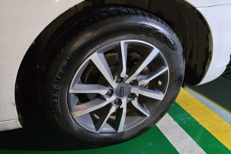 Used Geely Auto Emgrand 2019 Leading Edition 1.5L CVT Upward Asian Games Edition China V Right Front Wheel Hub