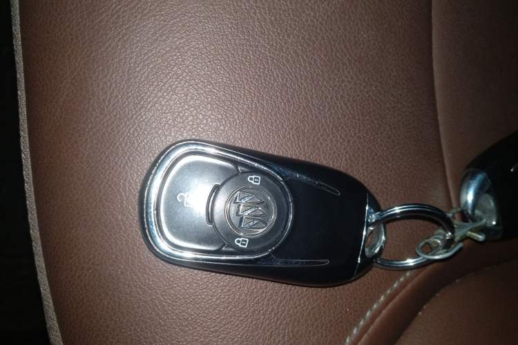 Used Buick GL6 2018 18T 6-Seater Prestige Model
