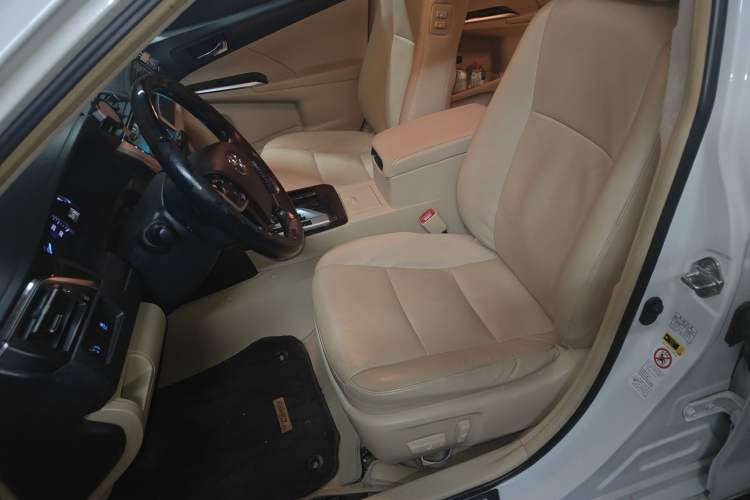 Used Toyota Camry 2015 2.0G Premier Edition Left Front Seat