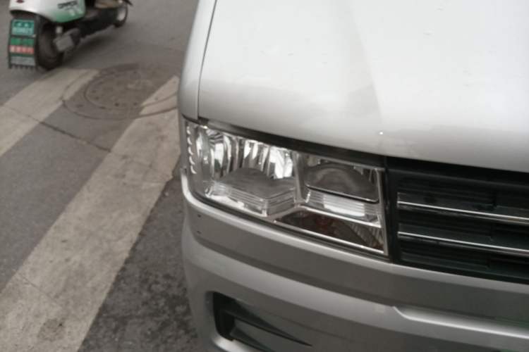 Used Dongfeng Xiaokang C36 2024 1.5L Standard II Right Front Headlight