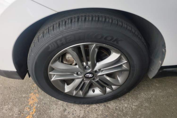 Used Hyundai ix35 2015 2.0L Automatic 2WD Smart Type China IV
