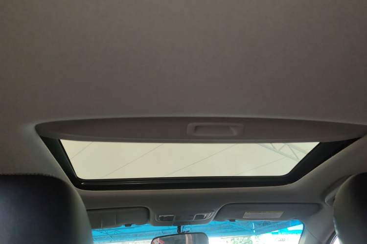 Used Honda Crider 2016 1.8L CVT Luxury Edition
