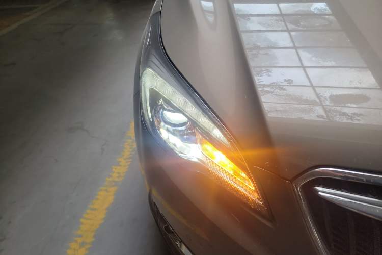 Used Buick Envision 2019 20T Two-Wheel Drive Luxury Version China V Standard