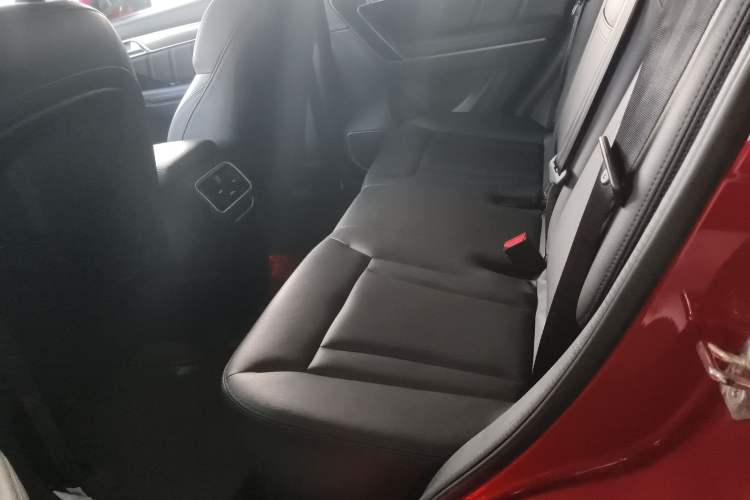 Used Haval H6 Coupe 2016 Blue Label 1.5T Automatic Two-Wheel Drive Urban Model Interior 4