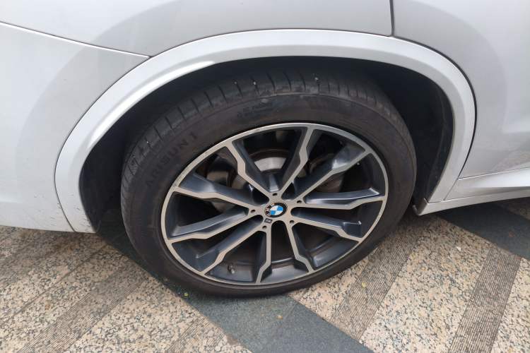 Used BMW X3 2020 xDrive30i Luxury Model with M Sport Package
