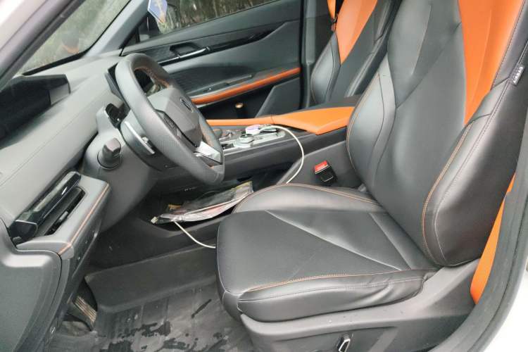 Used Changan UNI-V 2022 1.5T Prestige Version
