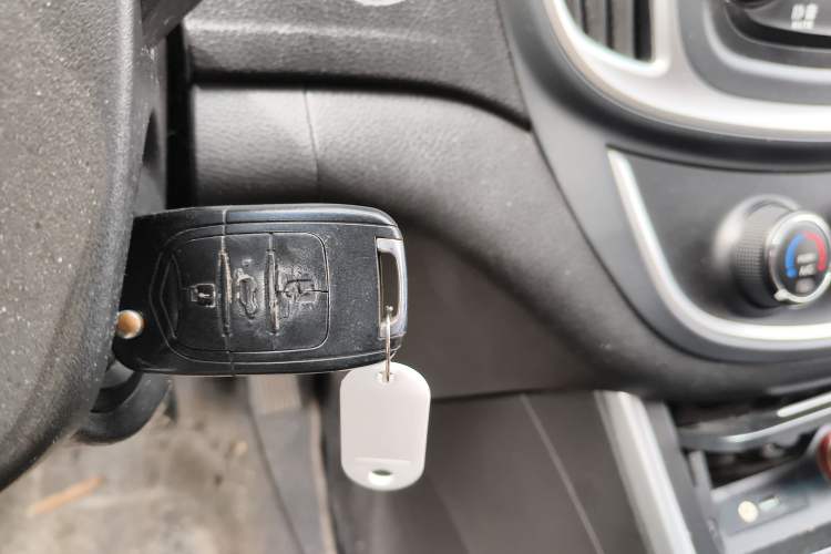 Used Baojun 560 2015 1.8L manual Comfort trim level
