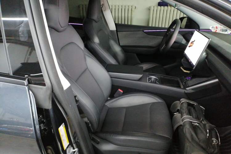 Used Tesla Model Y 2025 Rear-Wheel Drive First Edition
