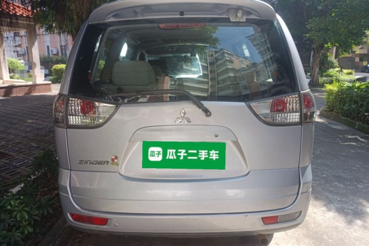 Used Mitsubishi Zinger 2010 2.0L Manual Classic Rear