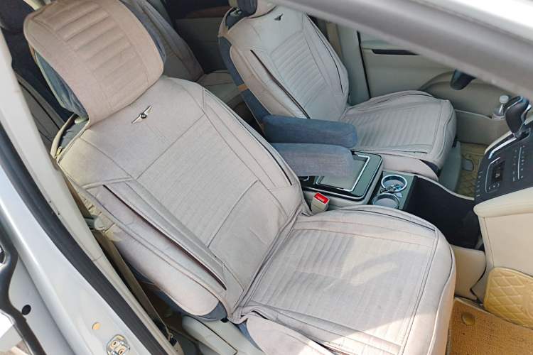 Used Buick GL8 2018 ES 28T Comfort Model China VI Standard