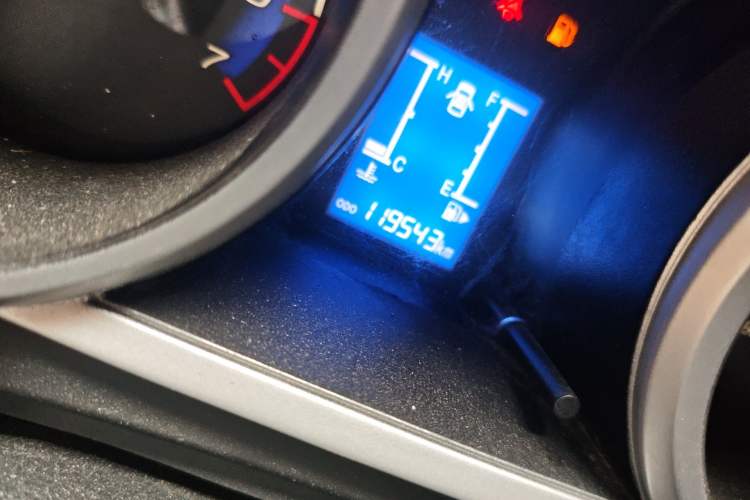 Used CHANGAN KAICHENG Ounuo S 2014 1.5L Elite Model Odometer Close Up