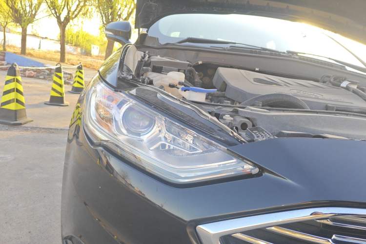 Used Ford Mondeo 2018 EcoBoost 180 Fashion Edition Right Front Headlight