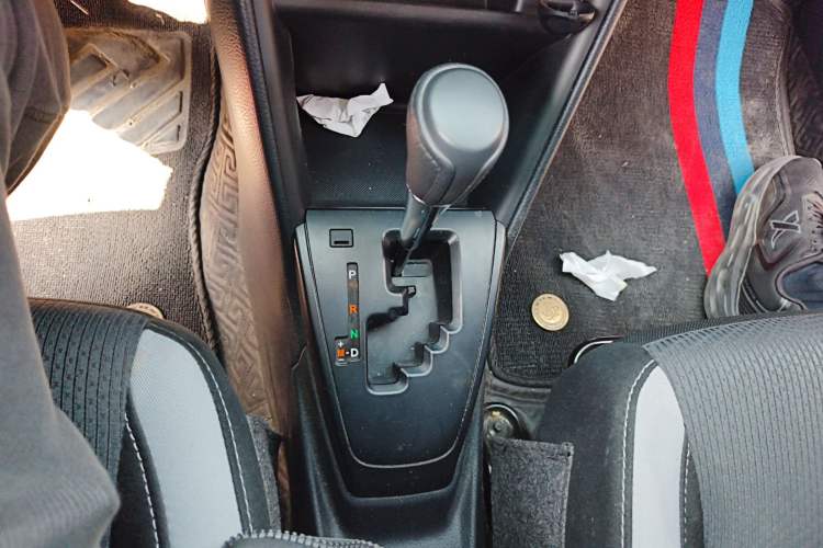 Used Toyota YARiS L Zhi Xuan 2022 X-Trail 1.5L CVT Leading PLUS Edition Gear Lever