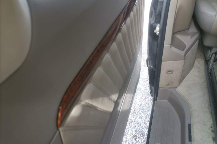 Used Mercedes-Benz Viano 2013 3.0L Comfort Edition