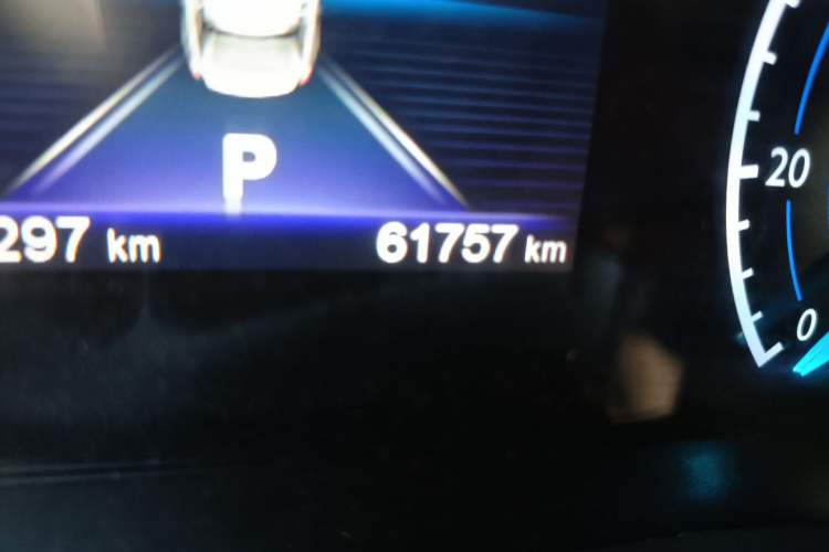 Used Hongqi E-QM5 2022 431 km Charge & Enjoy Edition Odometer Close Up