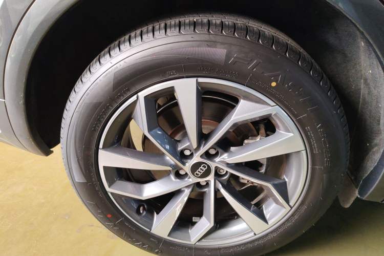 Used Audi Q5L 2023 40T Luxury Dynamic Model Exterior 5