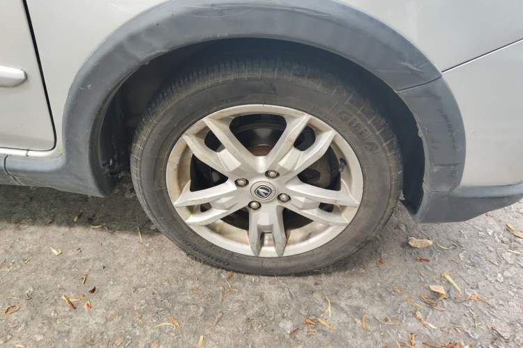 Used CHANGAN CX20 2014 1.4L IMT Sunroof Navigation Version China IV Standard
