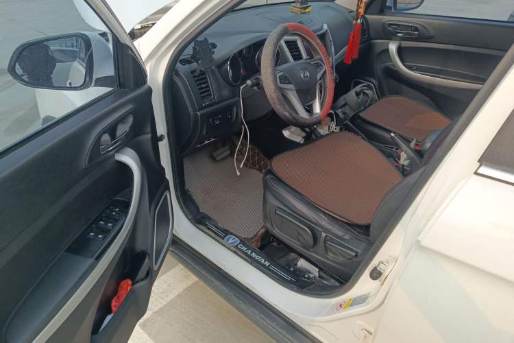 Used CHANGAN CS35 2016 1.6L Automatic Prestige Model China V Standard