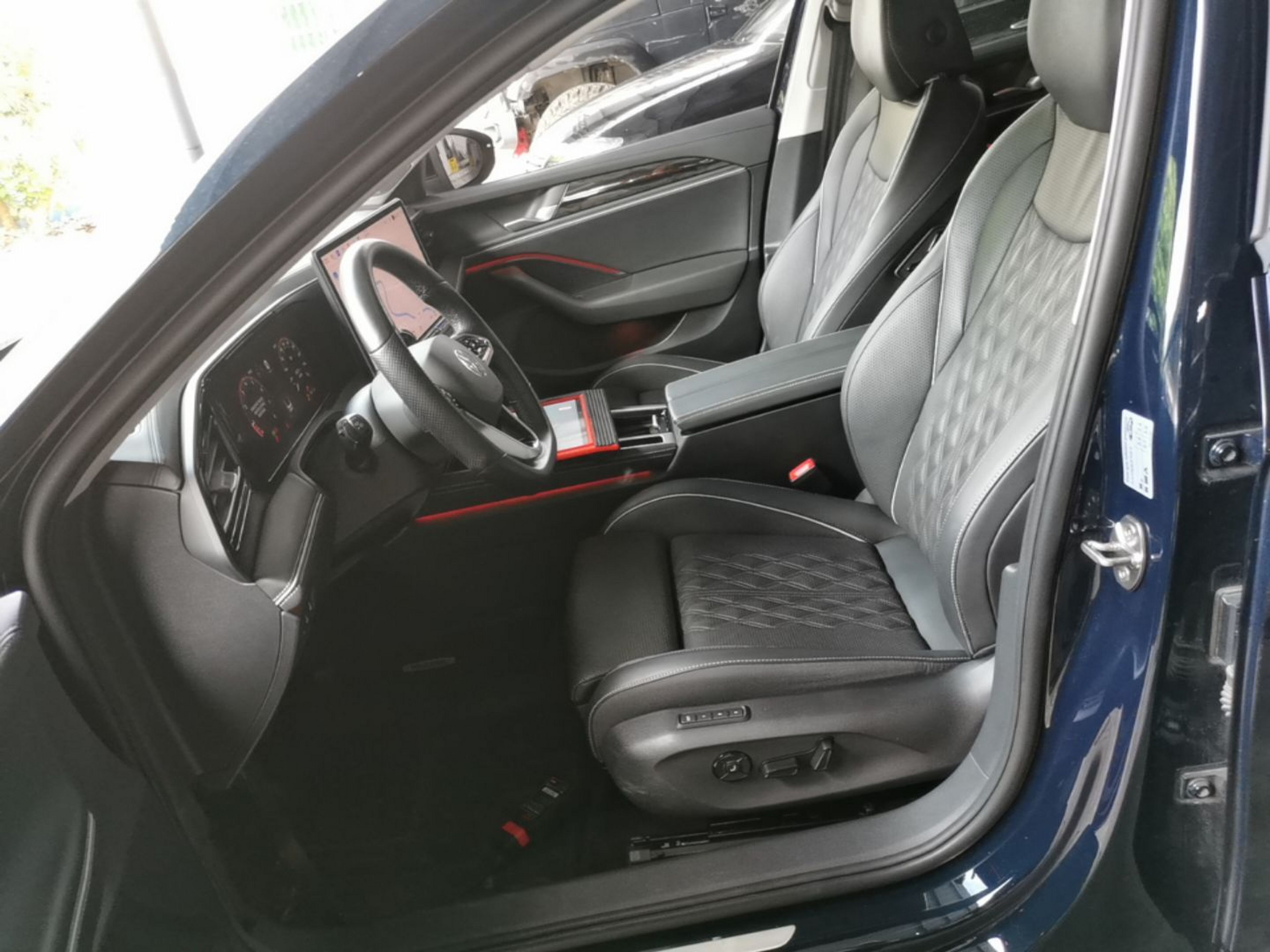 Vordere Reihe im Auto