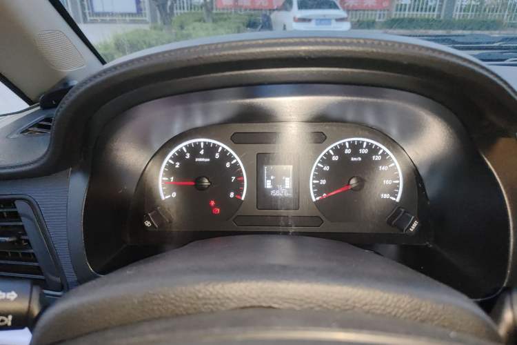 Used FORTHING Lingzhi 2025 M5 1.5T Long Wheelbase Base Model 7-Seater