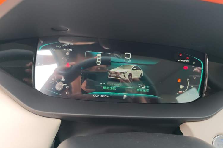 Used Dongfeng Aeolus Yixuan MAX 2021 1.5T Super Cool Trendy Dad Edition Instrument Cluster