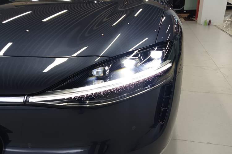 Used Hima Stelato S9 2026 Model Range-Extended Max Rear-Wheel Drive 53 kWh Left Front Headlight