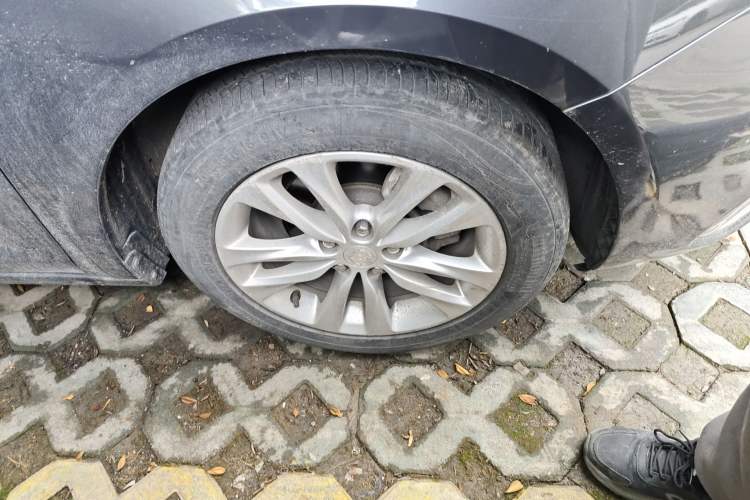 Used Buick Verano 2018 Sedan 20T Dual-Clutch Luxury Model
