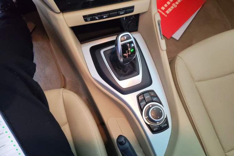 Used BMW X1 2014 sDrive18i Leading Model
