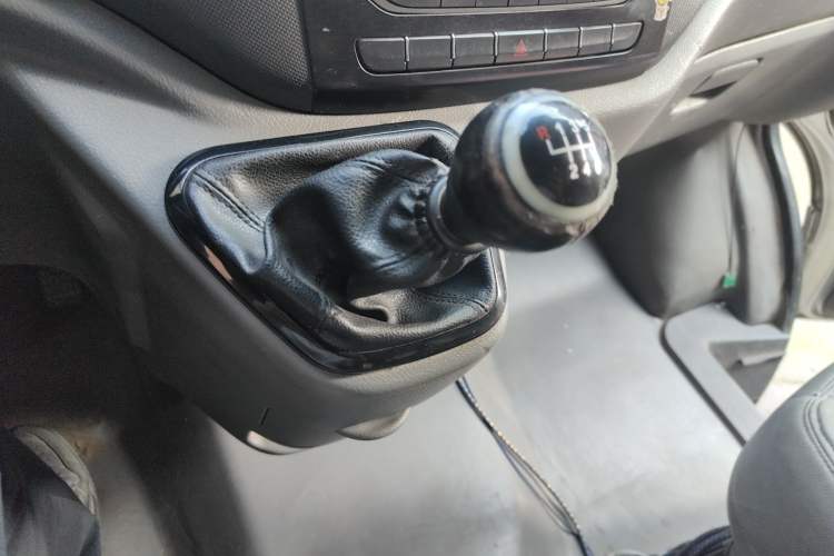 Used Foton Toano 2017 2.5T E Commercial Version Long Wheelbase 4J25TC3