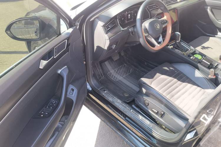 Used Volkswagen Magotan 2020 380TSI DSG Luxury Version Driver Seat