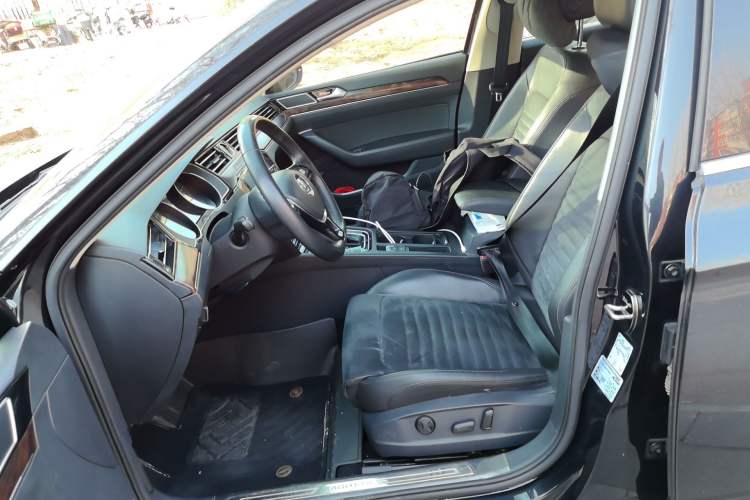 Used Volkswagen Magotan 2018 330TSI DSG Luxury Model Left Front Seat