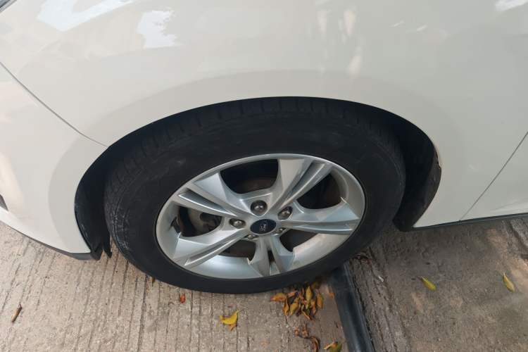 Used Ford Focus 2017 Hatchback 1.6L Automatic Comfort Plus SmartDrive Edition
