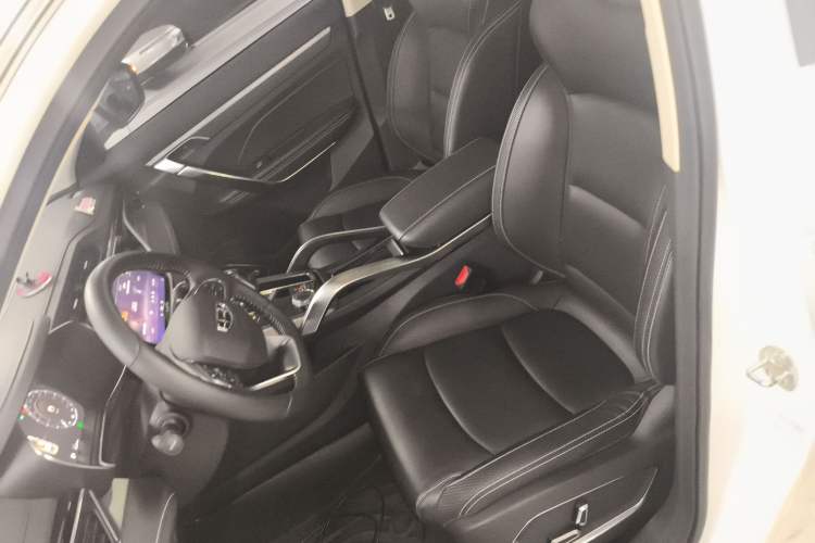 Used Geely Auto Emgrand X7 Sport 2020 1.8TD DCT ZhiZun PRO Left Front Seat