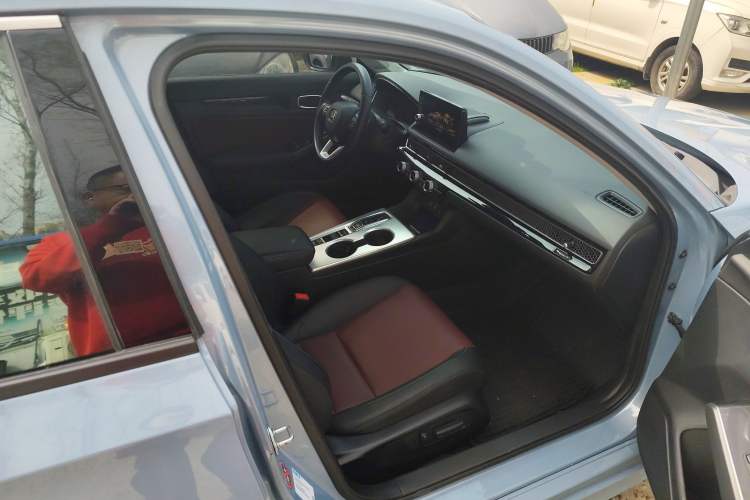 Used Honda Integra 2023 2.0L eHEV Sharp – Premium Edition Right Front Seat