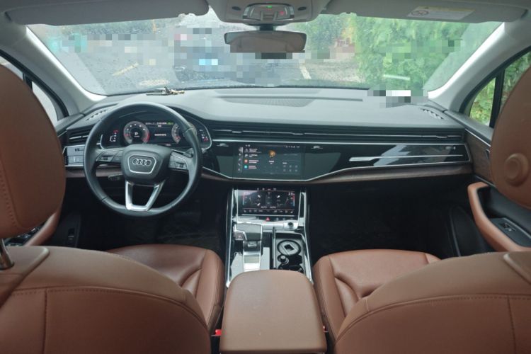 Used Audi Q7 2022 45 TFSI quattro S line Sport Edition Center Console