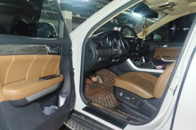 Used Haval H8 2015 2.0T Two-Wheel-Drive Elite Version