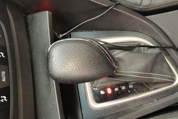 Used Buick Excelle GX 2019 18T Automatic Connected Elite Model China V Standard Gear Lever