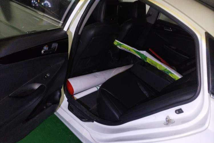 Used Hyundai Sonata 2014 2.0L Automatic Luxury Edition Left Rear Seat