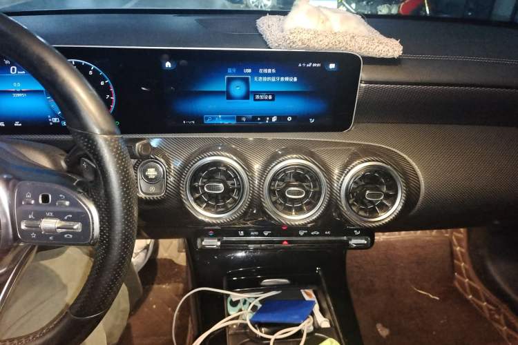 Used Mercedes-Benz A-Class 2019 A 200 L Audio And AC Panel