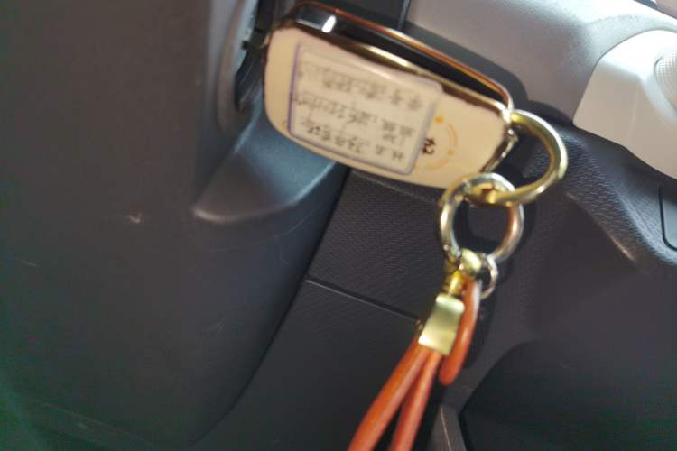 Used Chery QQ Ice Cream 2022 120km Conical Shape Lithium Iron Phosphate