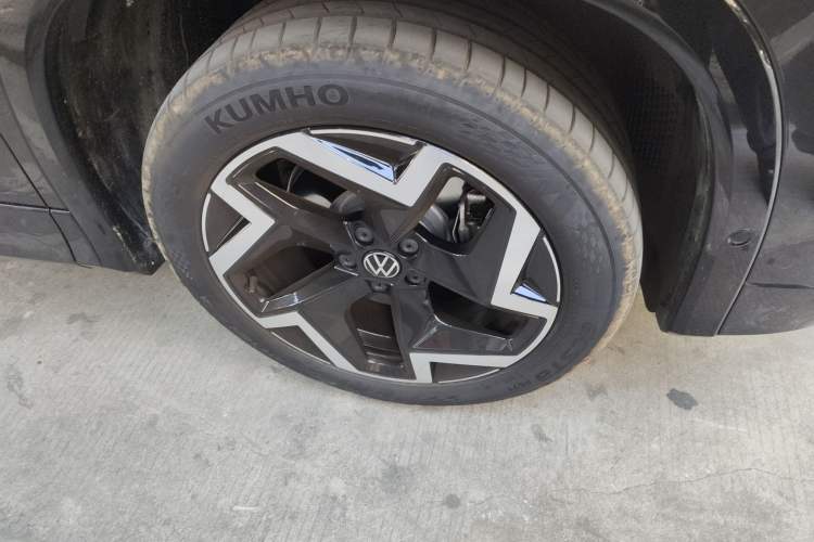 Used Volkswagen Tayron 2025 Tharu L 330TSI Two-Wheel Drive Elite City Package