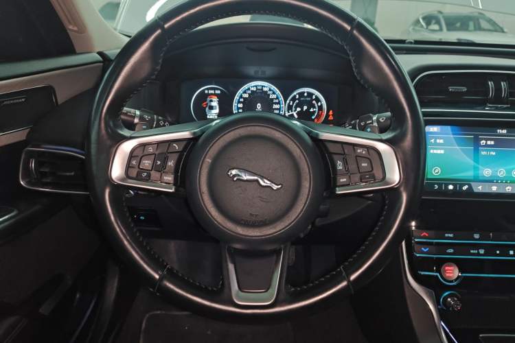 Used Jaguar XEL 2019 2.0T 200 PS Deluxe Edition