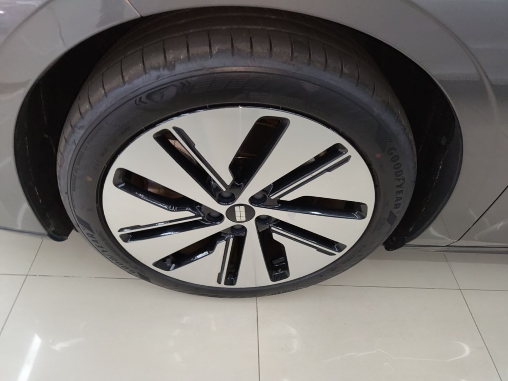 Geely Galaxy E8 2024 665 km Range Rear-Drive Starship Long-Range Version — снимка 10