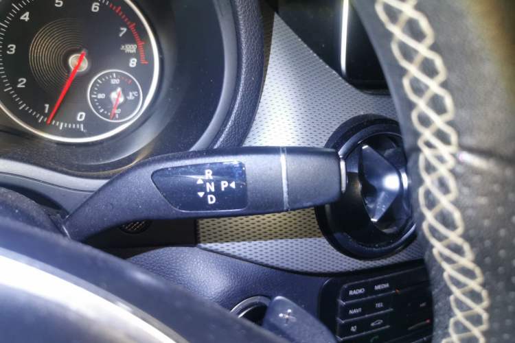 Used Mercedes-Benz B-Class 2015 B 200 Sport Edition Gear Lever
