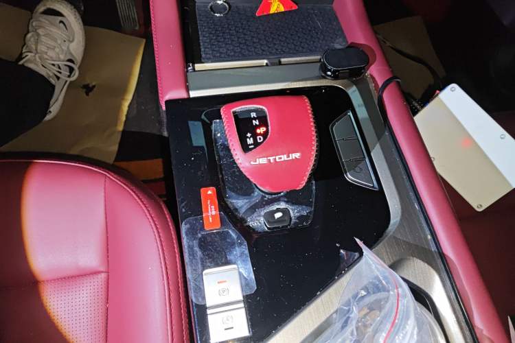 Used JETOUR X70 2024 1.5T DCT Glory PRO 7-Seater