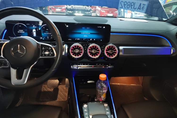 Used Mercedes-Benz GLB 2021 GLB 200 Fashion Model Audio And AC Panel